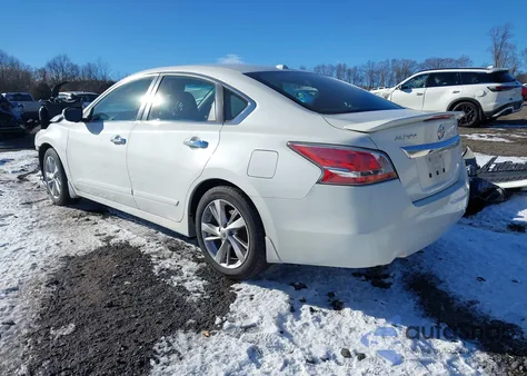 2015 Nissan Altima 2.5 Sl z USA, uszkodzony, nr VIN 1N4AL3AP2FN872254